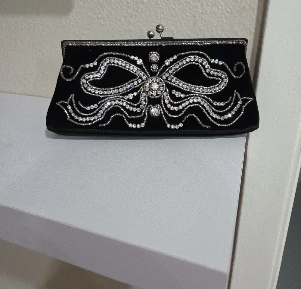 cheche elegant black